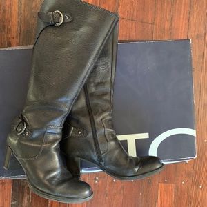 Black stonefly boots with buckle *size 7*